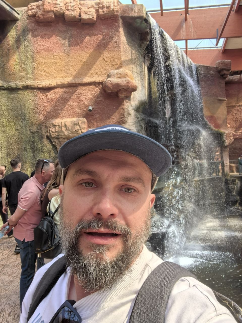 Selfie przy wodospadzie